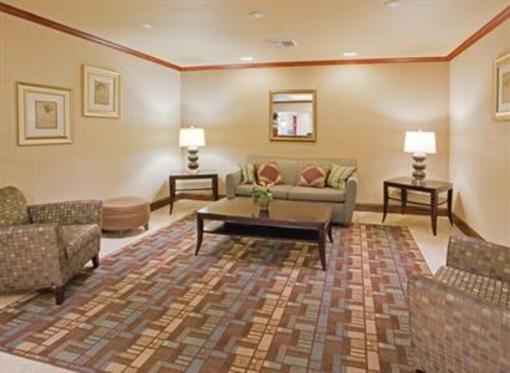 фото отеля Holiday Inn Express Dinuba West