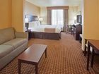 фото отеля Holiday Inn Express Dinuba West