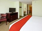 фото отеля Holiday Inn Express Scottsburg