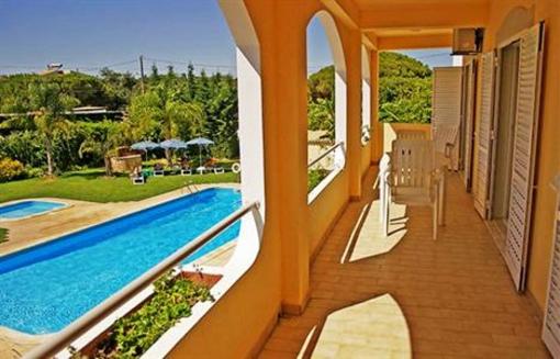 фото отеля Apartamentos Turisticos Jose De Sousa Almancil