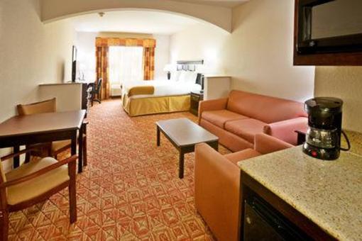 фото отеля Holiday Inn Express Hotel & Suites Denison North