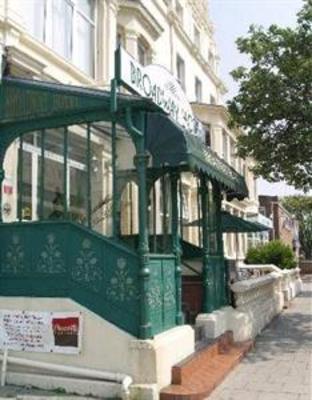 фото отеля The Broadway Hotel Llandudno