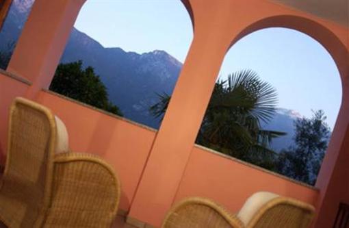 фото отеля Hotel La Gardenia