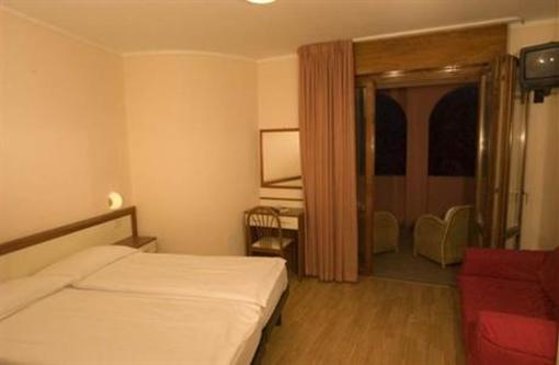 фото отеля Hotel La Gardenia
