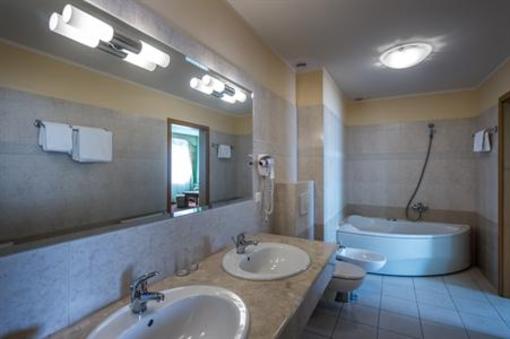 фото отеля Henlex Hotel