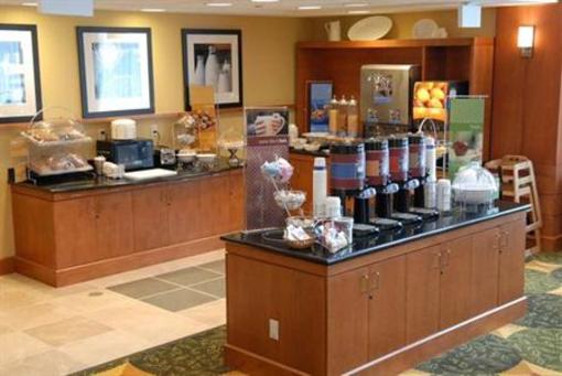 фото отеля Hampton Inn & Suites Orlando - South Lake Buena Vista