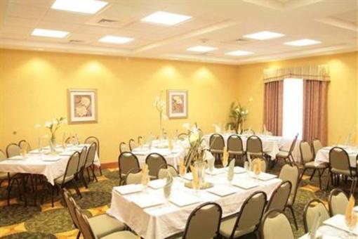 фото отеля Hampton Inn & Suites Orlando - South Lake Buena Vista