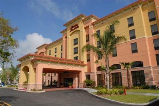 фото отеля Hampton Inn & Suites Orlando - South Lake Buena Vista