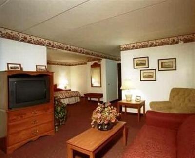 фото отеля Gladstone Inn & Suites