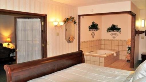 фото отеля Gladstone Inn & Suites
