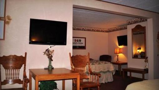 фото отеля Gladstone Inn & Suites