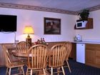 фото отеля Gladstone Inn & Suites