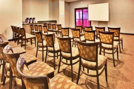 фото отеля Holiday Inn Express Los Angeles-LAX Airport