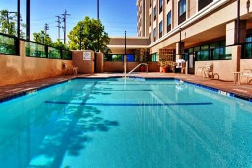 фото отеля Holiday Inn Express Los Angeles-LAX Airport