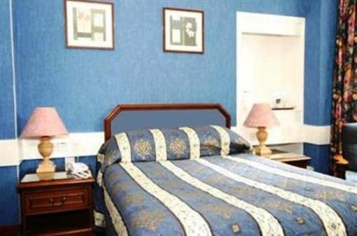 фото отеля Buchanan Hotel