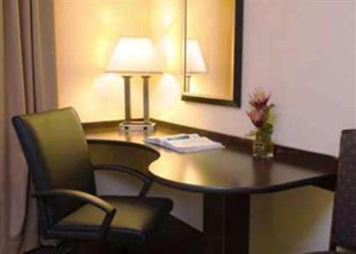фото отеля Hampton Inn & Suites Orlando - John Young Pkwy S Park