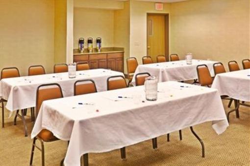 фото отеля Holiday Inn Express Hotel & Suites Oklahoma City-Bethany