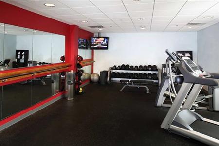 фото отеля Hampton Inn Long Island/Islandia