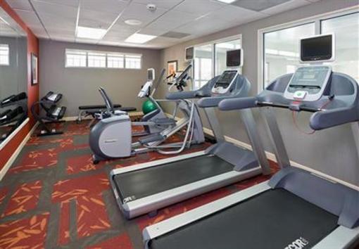 фото отеля Residence Inn Youngstown Poland