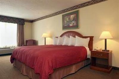 фото отеля Country Inn & Suites Asheville I-240-Tunnel Rd