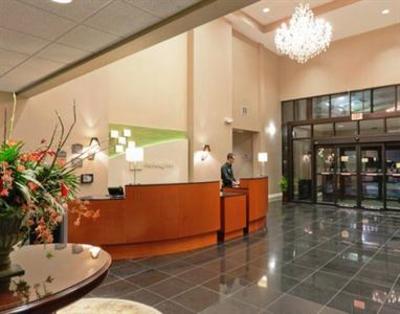 фото отеля Holiday Inn Carbondale Conference Center