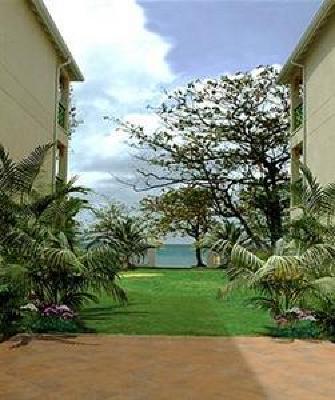 фото отеля Bay Gardens Beach Resort