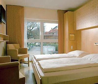 фото отеля JUFA Hostel Salzburg