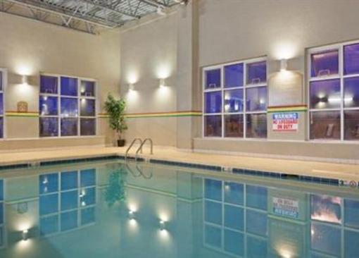 фото отеля Holiday Inn Express Boston Milford (Massachusetts)
