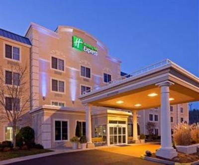 фото отеля Holiday Inn Express Boston Milford (Massachusetts)