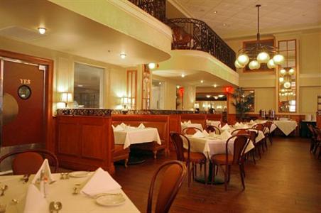 фото отеля Crowne Plaza Hotel Astor-New Orleans