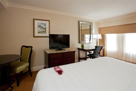 фото отеля Crowne Plaza Hotel Astor-New Orleans