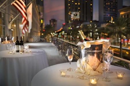 фото отеля Crowne Plaza Hotel Astor-New Orleans