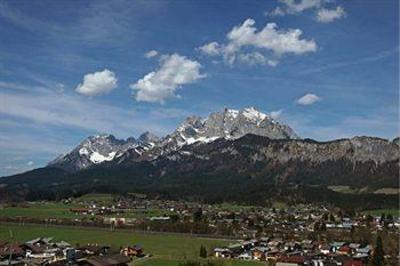 фото отеля Hotel Sonnleitn St. Johann in Tirol