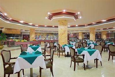 фото отеля Emerald Hotel And Beach Resort Hurghada