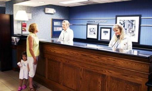 фото отеля Hampton Inn Williamston