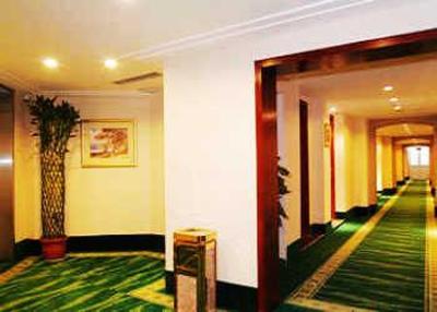 фото отеля Green Tree Inn Chain Zhuhai Jida