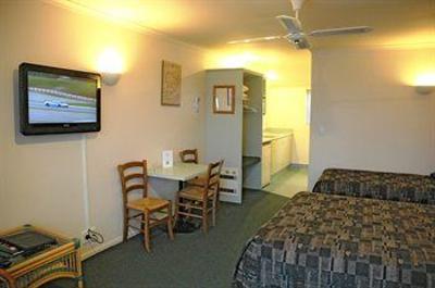 фото отеля Colonial Lodge Motel