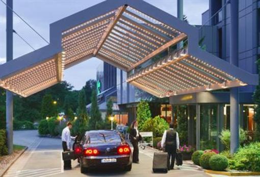 фото отеля Holiday Inn Hannover Airport