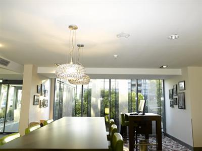 фото отеля Holiday Inn Hannover Airport