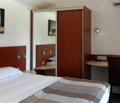 фото отеля Hotel Plage St Jean