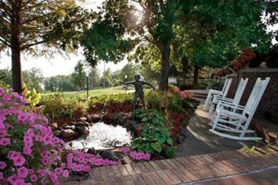 фото отеля Cypress Bend Golf Resort