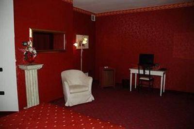 фото отеля Flower Hotel & Motel Pavia