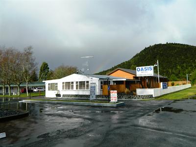 фото отеля Oasis Motel & Holiday Park Turangi