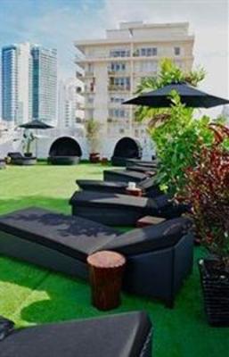 фото отеля Lincoln Arms Suites