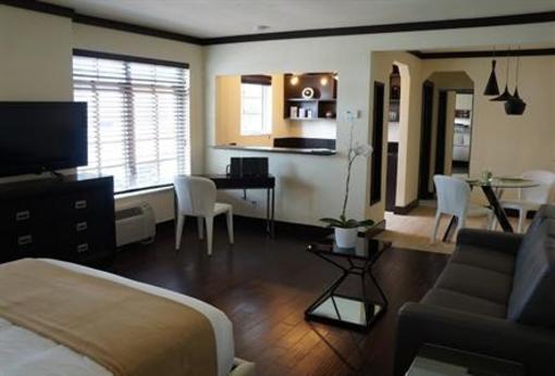 фото отеля Lincoln Arms Suites