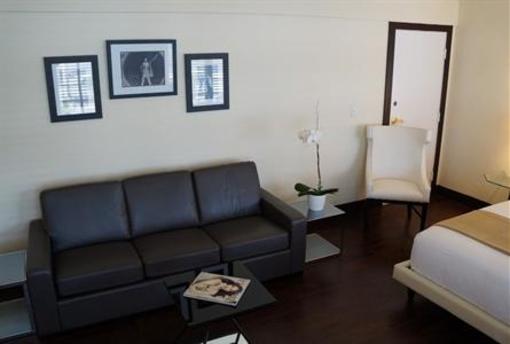 фото отеля Lincoln Arms Suites