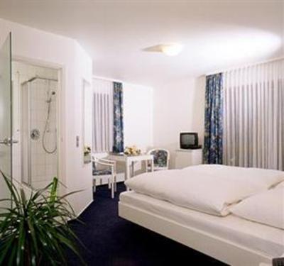 фото отеля Hotel Gasthof Traube Kernen