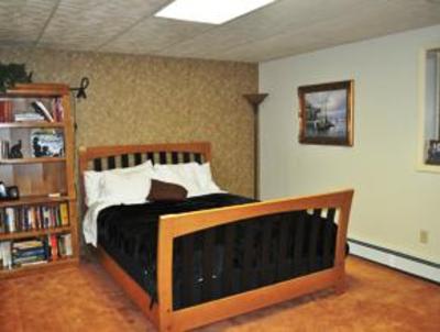 фото отеля Cranky Crow Bed and Breakfast