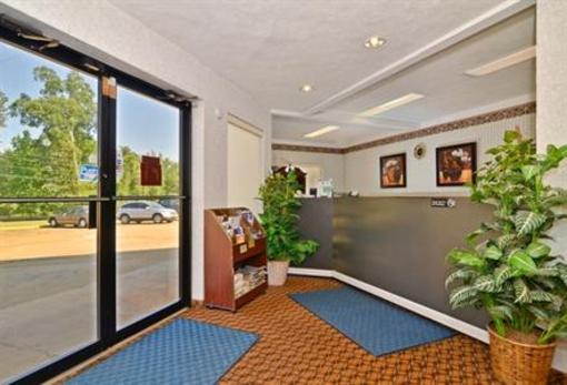 фото отеля Americas Best Value Inn Brandon