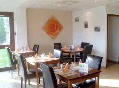 фото отеля Hotel Crocus Dieppe Falaise Saint-Aubin-sur-Scie